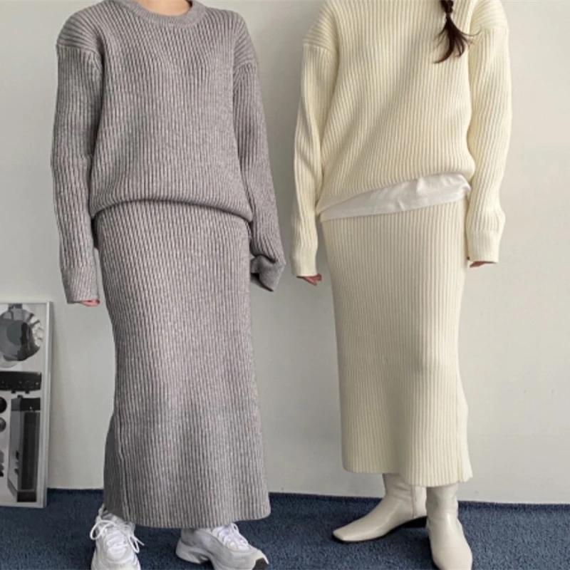 

Women's Minimalist Sweaters Sets Loose Solid O-Neck Pit Pattern Knitted Pullover High Waist Mid-Calf Skirts Autumn Winter 2021