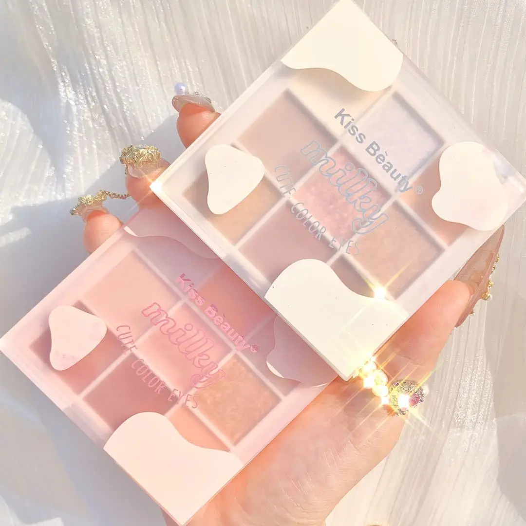 Палитра теней для век высокая пигментированная матовая и мерцающая красочная