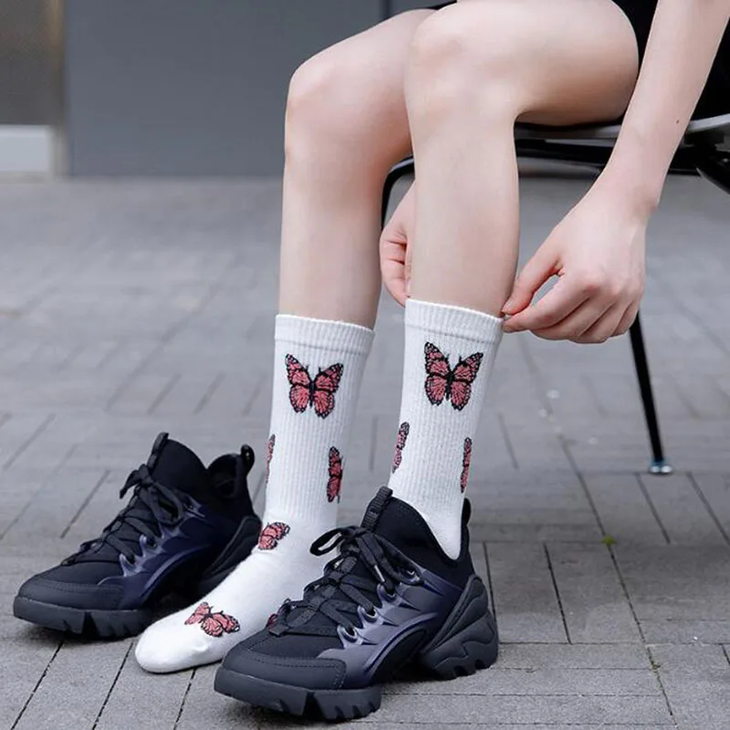 

Socks Women Kawaii Socks Happy Harajuku Femme Skateboard Korean Style Woman Socks Girl Meias Beautiful Sox Butterfly
