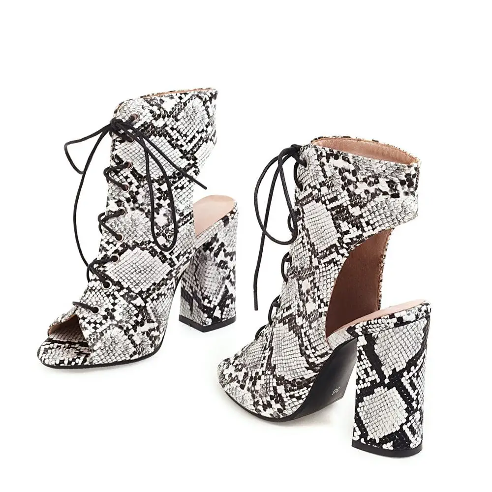 Женские сандалии-гладиаторы со змеиным принтом леопардовая обувь на шнуровке