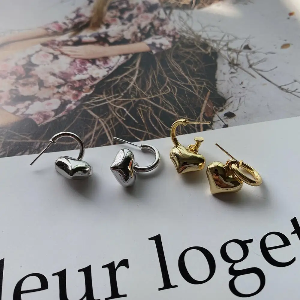 Серьги гвоздики в форме сердца для девушек и женщин минималистичные серебряные