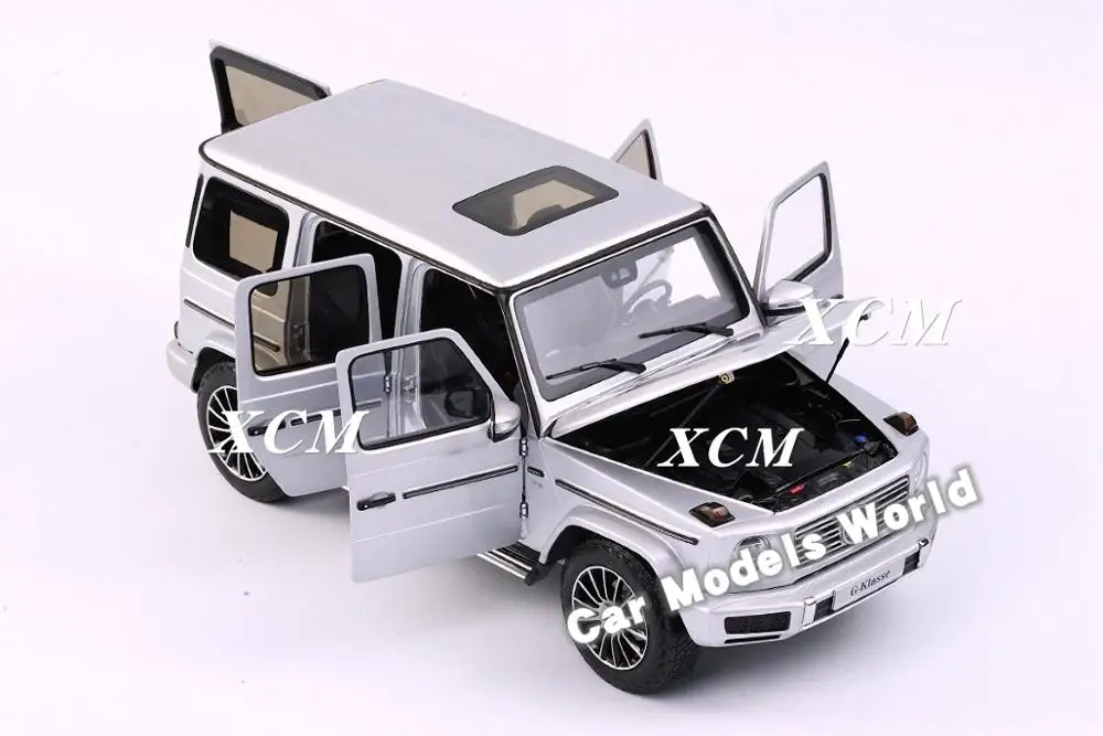 Литая модель автомобиля для мини хампс G Class (W 463) (серебро) 1:18 + маленький подарок!| |