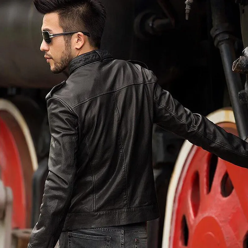 Короткие мужские куртки в корейском стиле из овечьей кожи байкерская облегающая