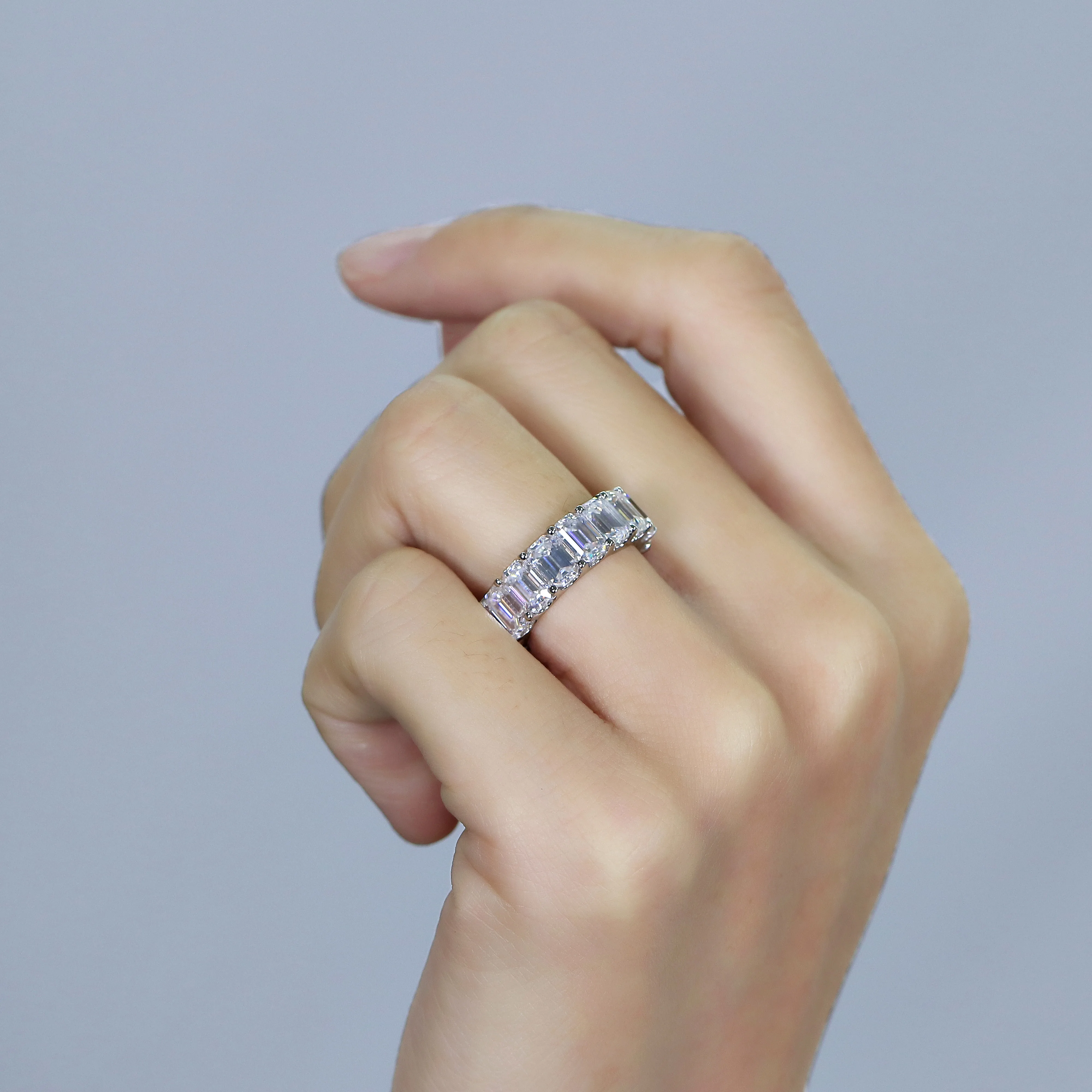 

Transgems Solid 10K White Gold 4*6mm F Color Oval Moissanite Diamond Eternity Wedding Band Rings for Women Fashion Jewelry