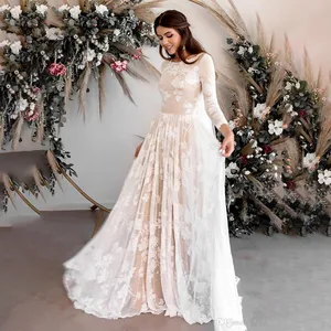 Boho Wedding Dresses 2020 Vintage O Neck Long Sleeves Lace Appliques A-Line Open Back Beach Bridal Gowns Vestido De Noiva
