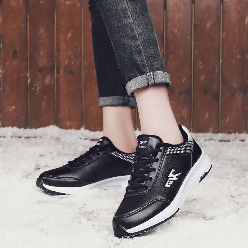 

Кроссовки женские спортивные, белые Сникерсы для бега, тенниса, размеры 34-49