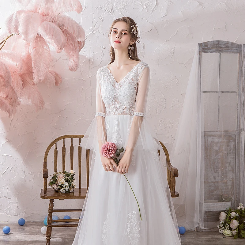 Свадебное платье Mrs Win с v-образным вырезом со шлейфом а-силуэта широким рукавом