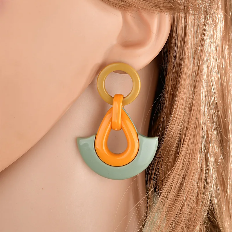 Разноцветные полимерные серьги для женщин сектор цепи акриловые гвоздики лидер