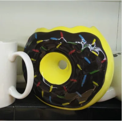 Мультяшная кофейная кружка персонализированные пончики минималистичные