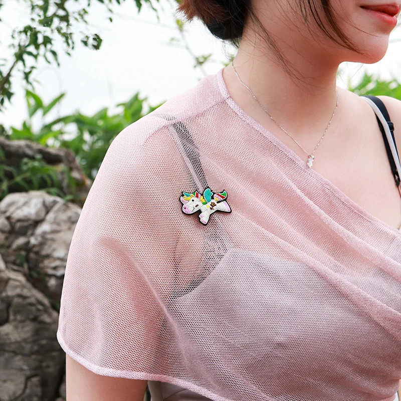

French embroidery fairy tale pony unicorn creative wild clothes buckle accessories Indian silk cute brooch female