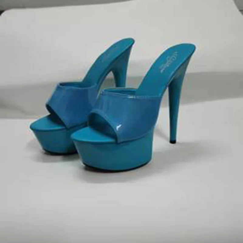 Босоножки женские из лакированной кожи на тонком каблуке пикантные