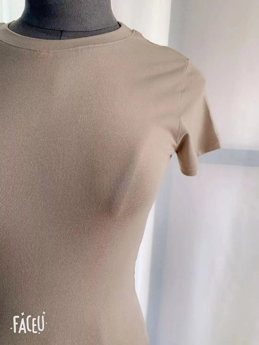 Футболка женская эластичная облегающая с коротким рукавом | Женская одежда