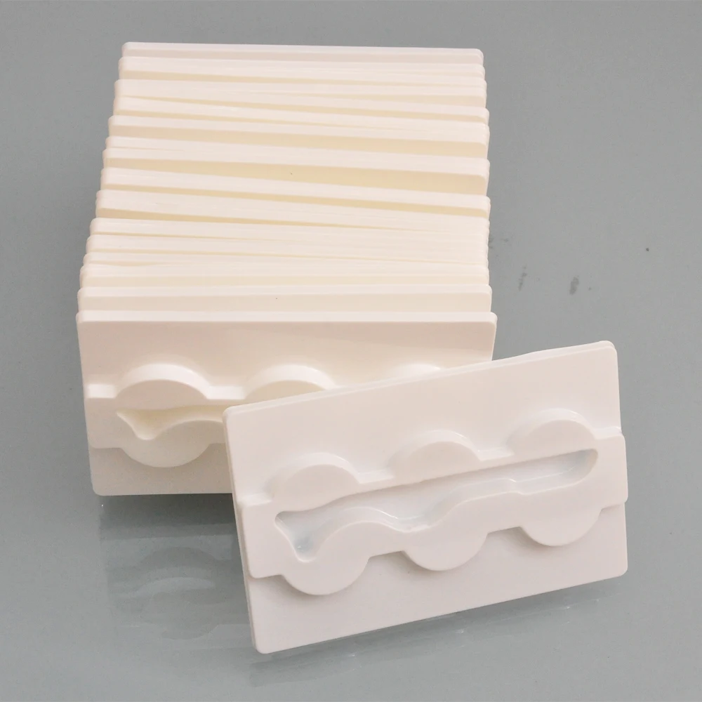 

100pcs Wholesale Eyelash Packaging Box Lash Boxes Package Custom Rectangle Plastic White Mink Lashes Tray Makeup Case Vendors