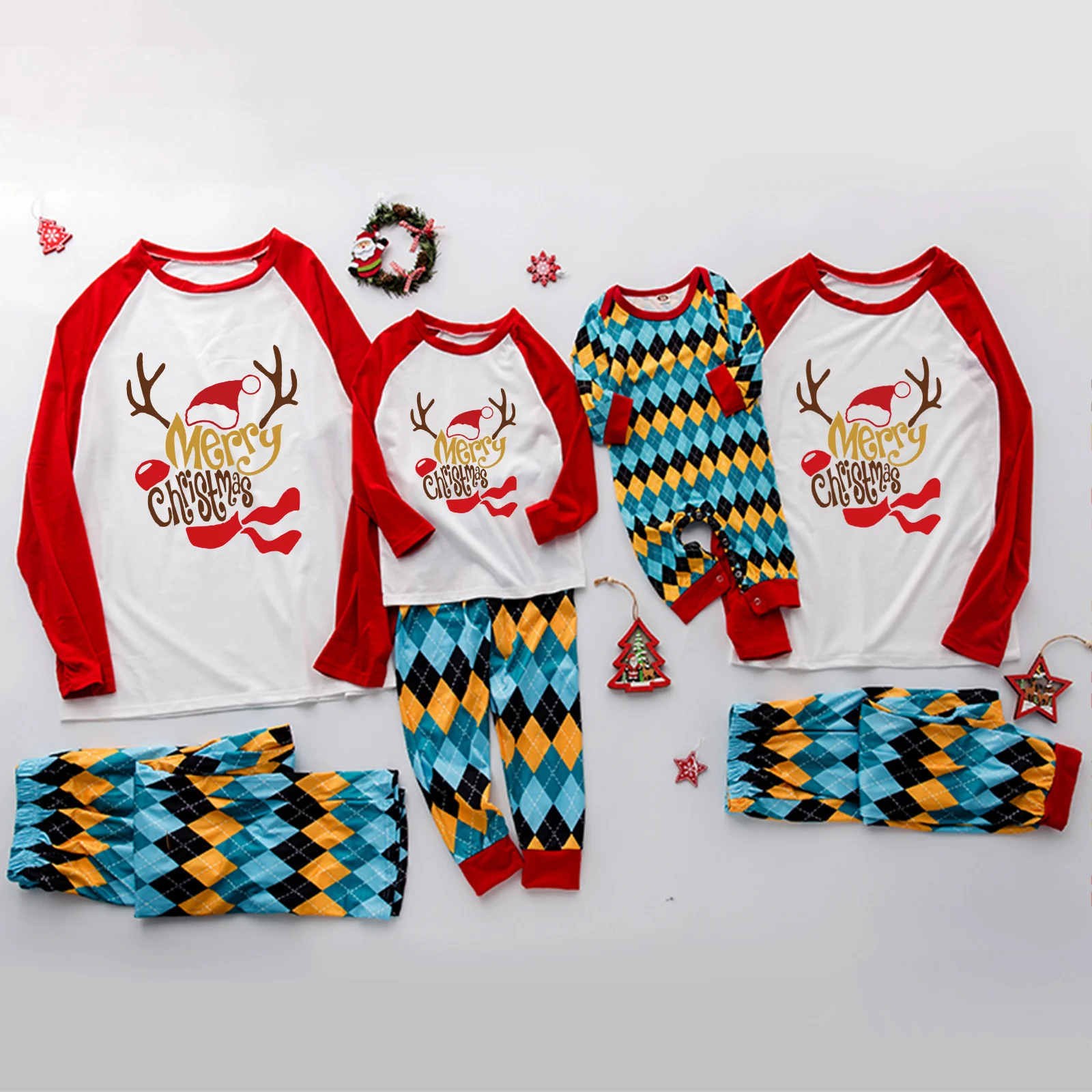 

New Arrival Autumn and Winter Christmas and Halloween Print Family Matching Pajamas Sets Daddy Mommy Kid Romper