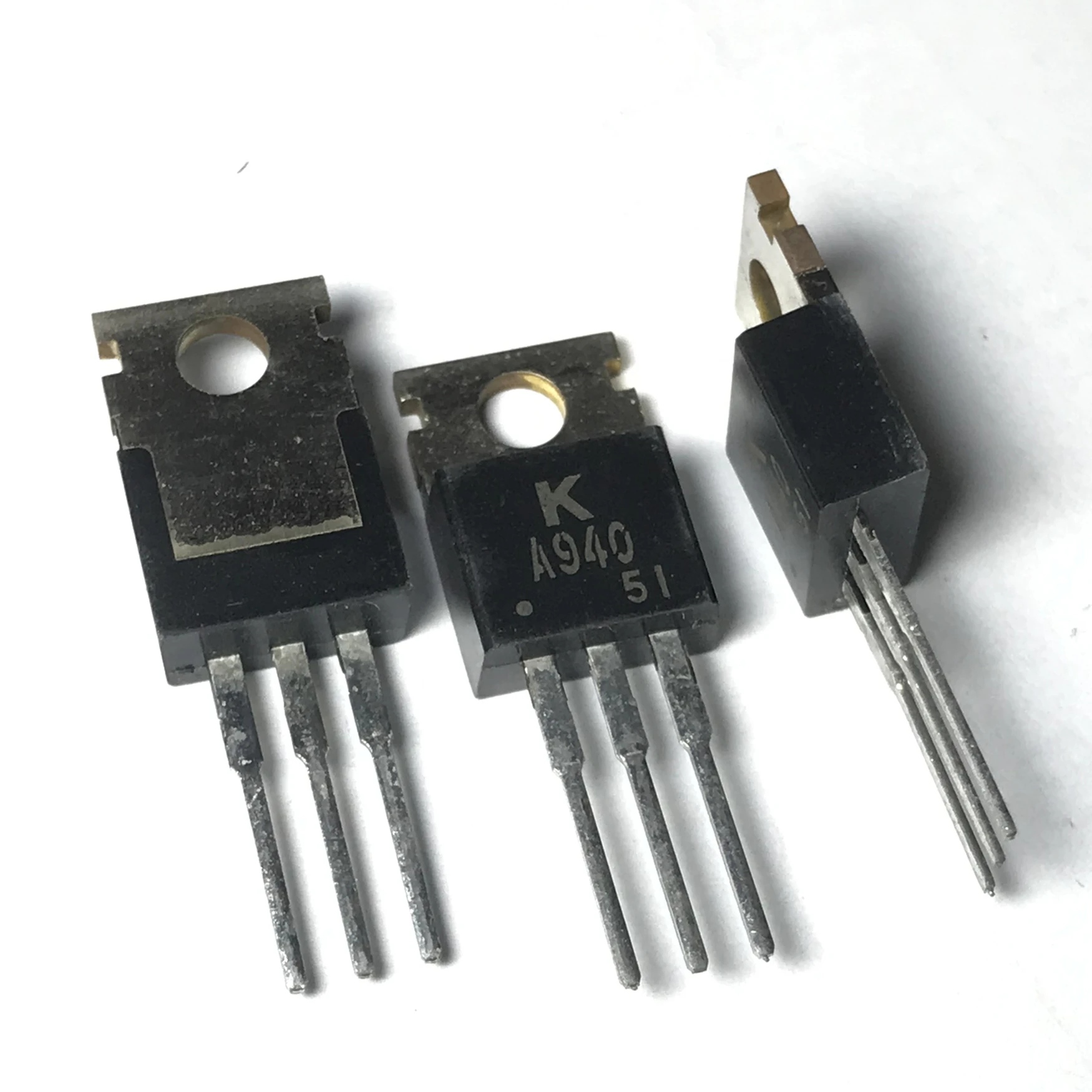 2SA940 A940-220 10 шт./лот