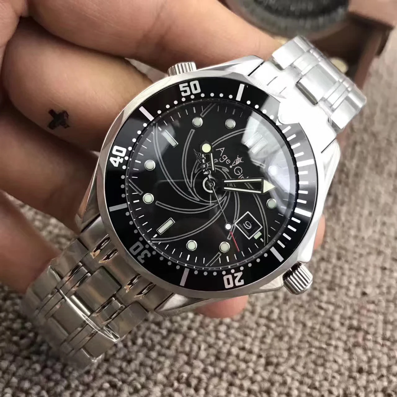 

Luxury New Men Automatic Mechanical Watch Black Blue 007 Hand Ceramic Bezel Crystal Sapphire Waterproof Luminous Watches