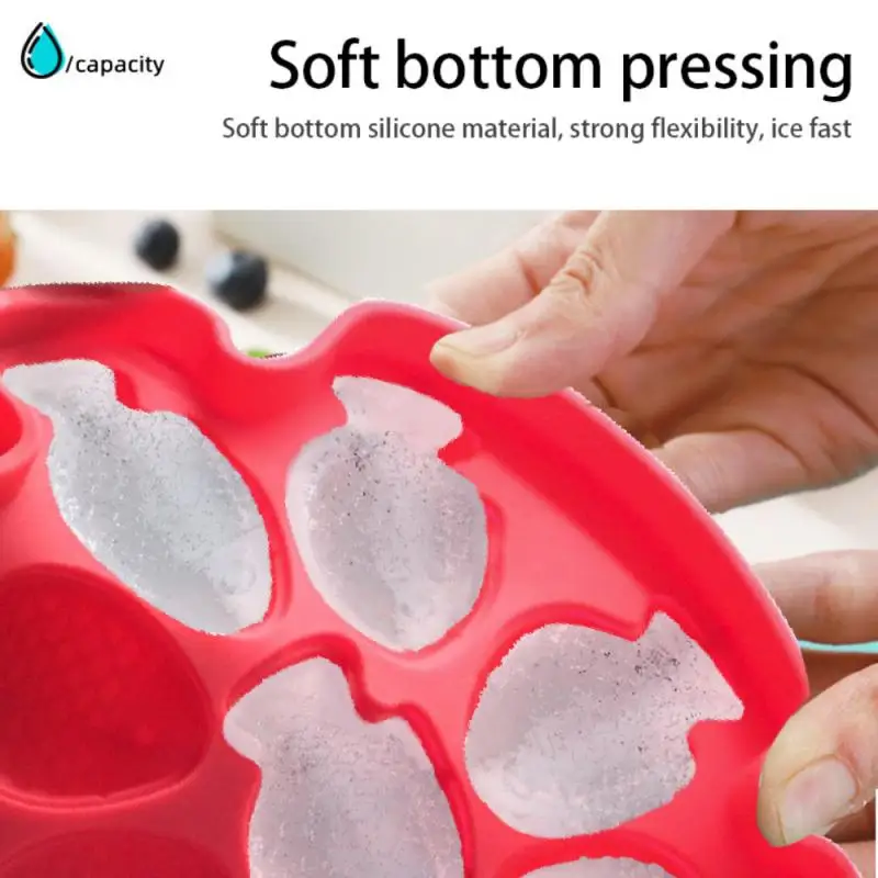 Силиконовая форма для льда с крышкой принтом маленькие рыбки коробочка