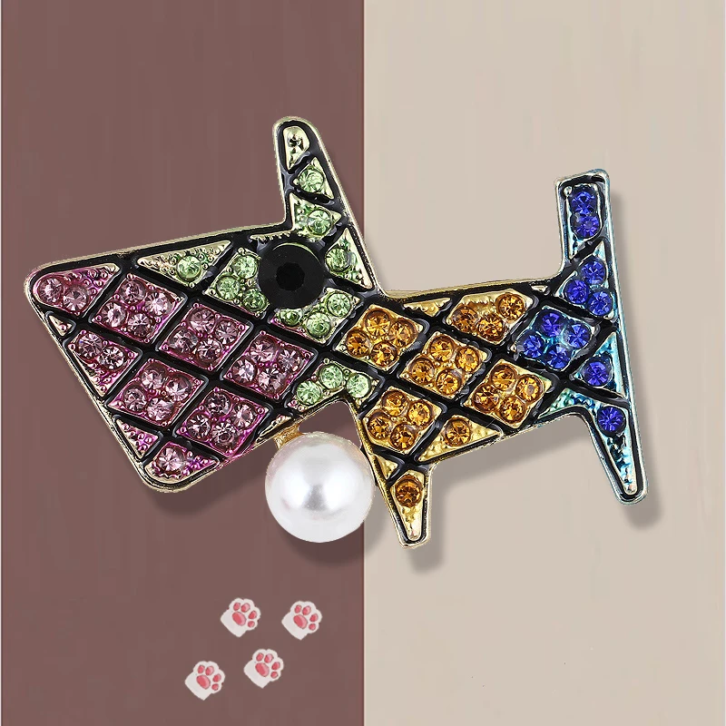 Брошь в виде собаки стразы эмалированная с кристаллом | Украшения и аксессуары