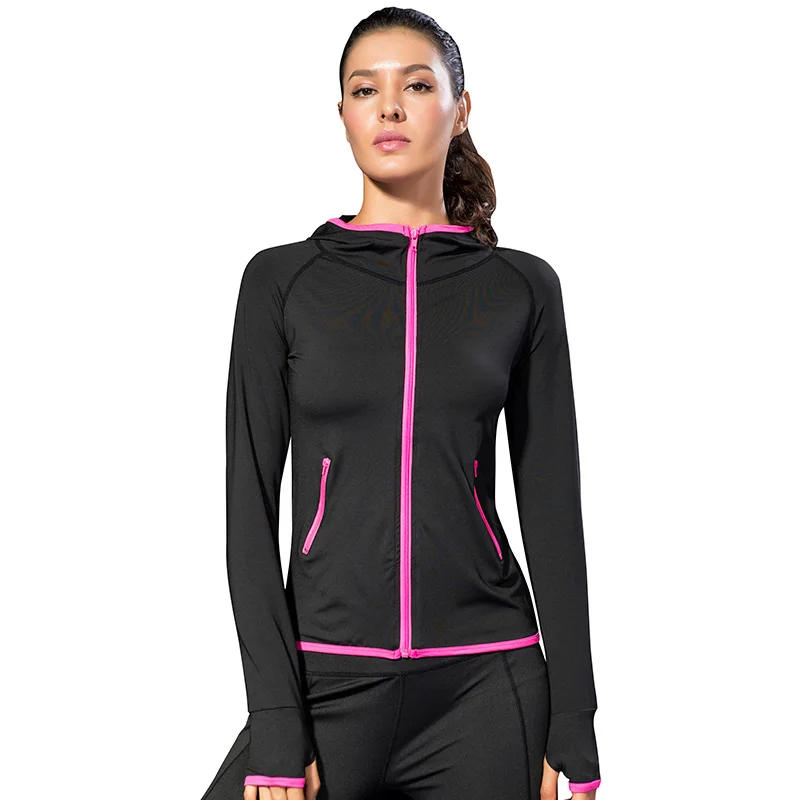 Женское спортивное пальто с капюшоном длинным рукавом и карманом на молнии