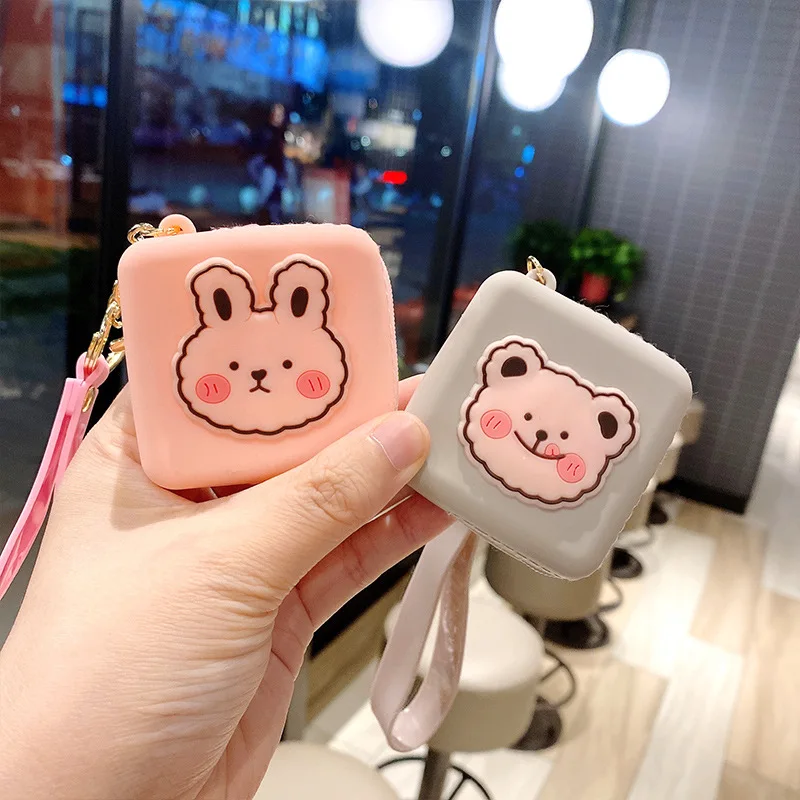 

Anime Animal Student Backpack Key Chains Fashion Couples Accessories Pocket Purse Keyring Cute Menand Women Gift Keychain