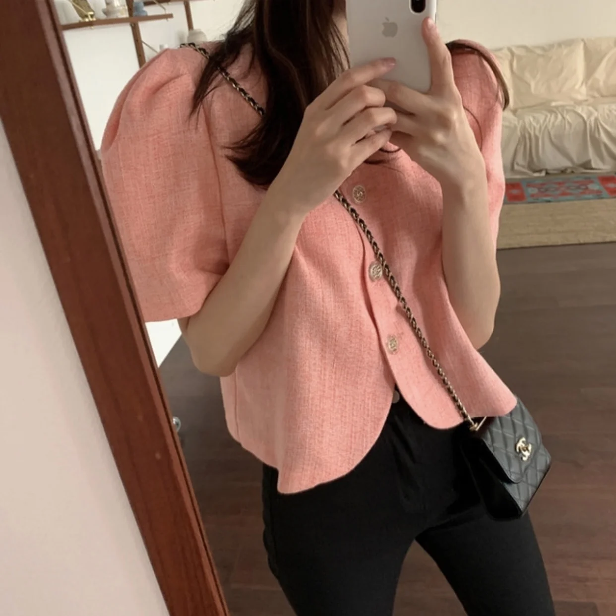 

Women Jackets 2021 Summer French Simple Temperament V-Neck Chic Three-Button Loose All-Match Puff Sleeve Short Jacket Tops