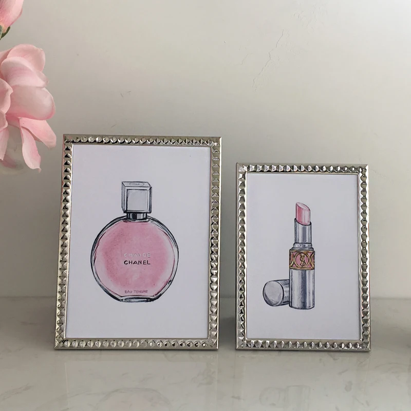 

Desktop Metal Photo Frame Silver Modern Rectangle Picture Frame Painting Light Luxury Cadre Photos Table Decoration ED50XK