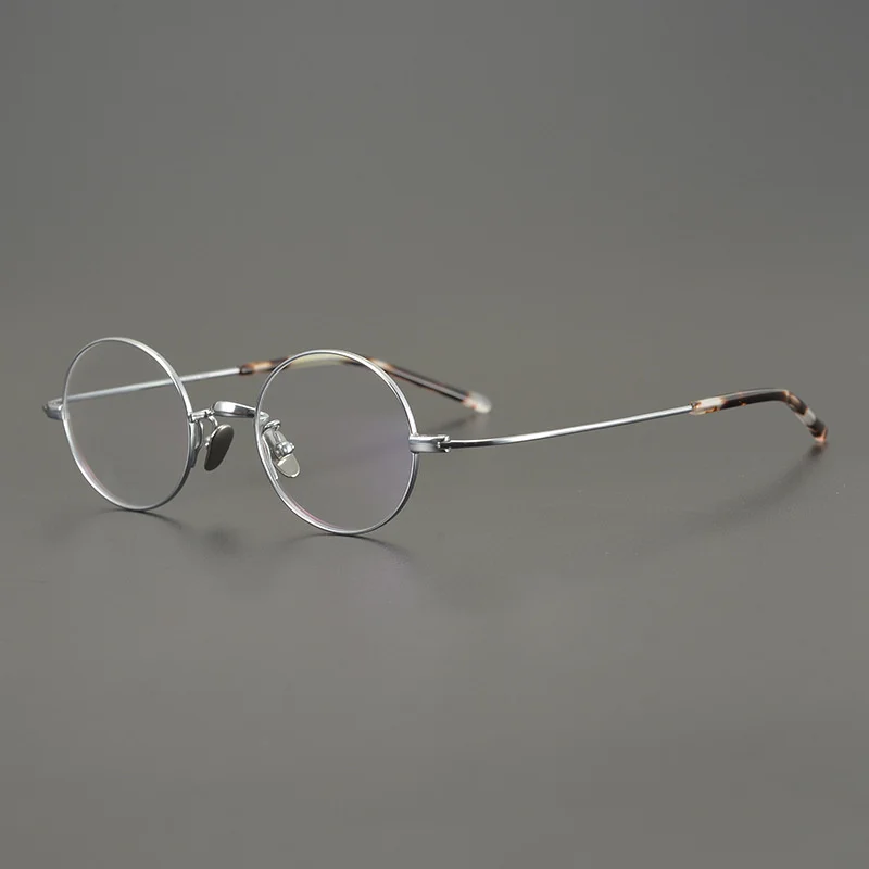Japanese Retro Oval Hand-Made Titanium Frame Men Glasses For Women Small Eyewear Myopia Eyeglasses Ultralight Gafas Spectacles