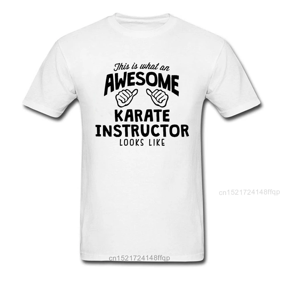 Мужская футболка потрясающая с инструктором по каратэ Подарочная одежда