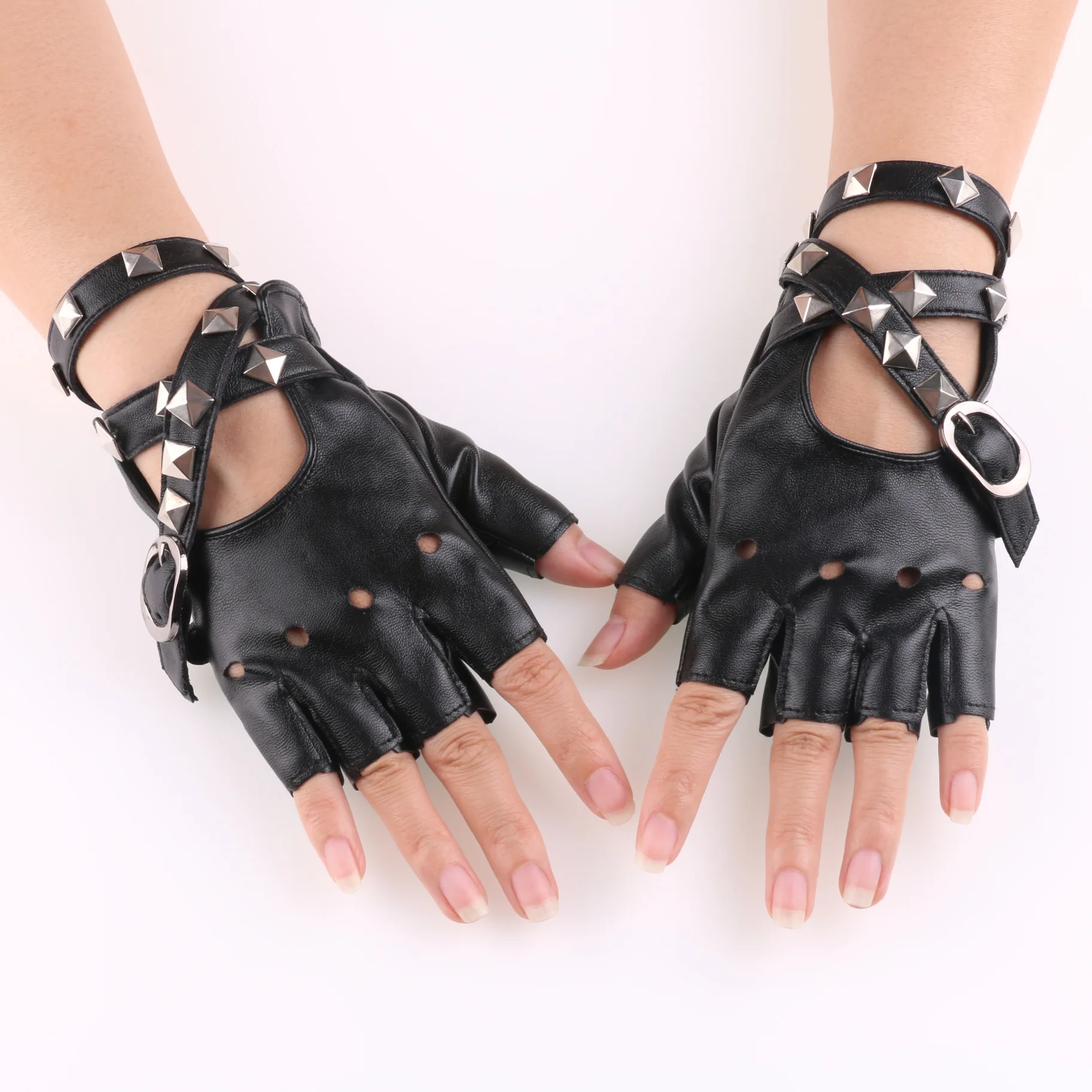 

Кожаные перчатки для танцев, женские крутые перчатки в стиле панк для весны и лета, перчатки для выступлений и танцев на шесте, черные перчат...