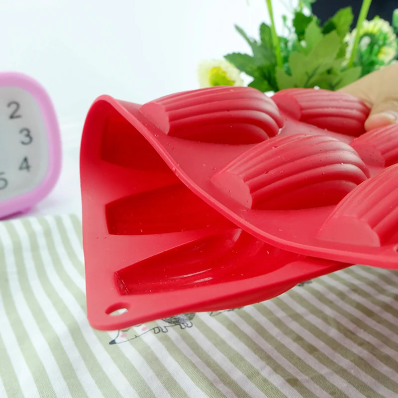 

100% Platinum Silicone Shell Biscuits Cake Bakeware Tools 18 Even Madeleine Shell Silicone Madeleine Cookie Mold