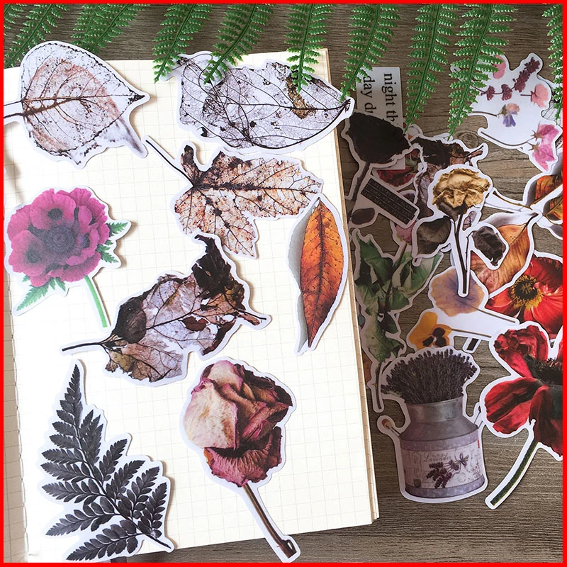 Сушеные цветы оставляют винтажный персонализированный альбом для стикеров
