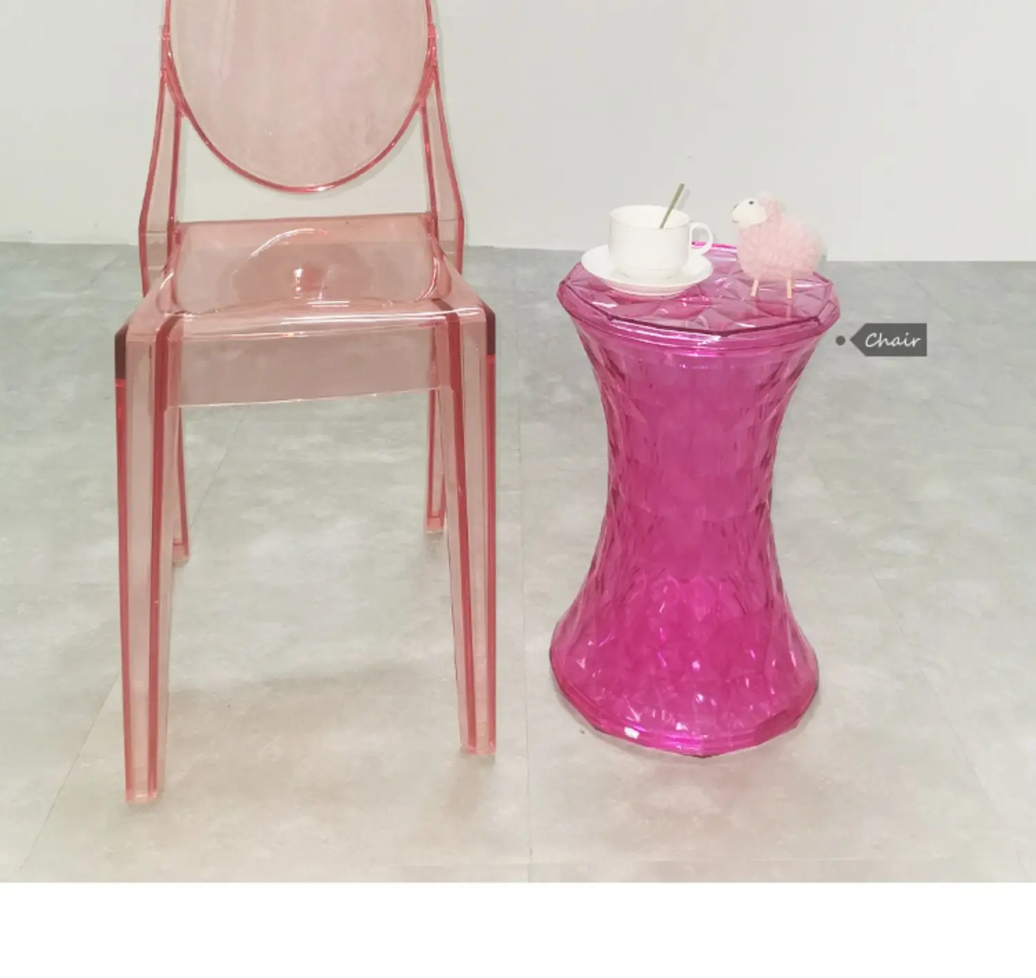 Европейский креативный прозрачный стул из акрила с персональностью современного Дьявола-призрака в отеле с пластиковой обеденной сеткой.