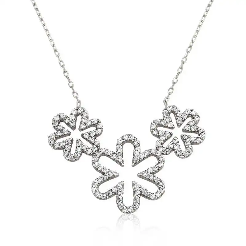 

Серебряное ожерелье Silverlina с тройной маргариткой