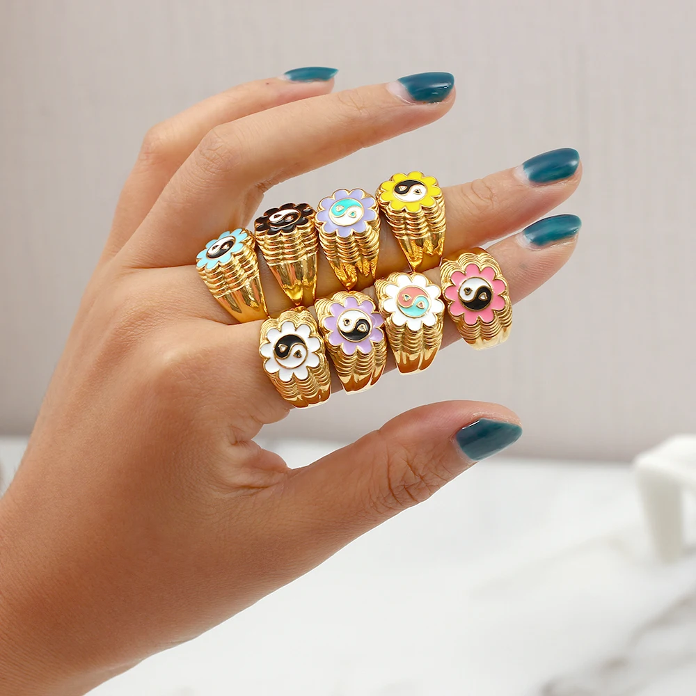 

Fashion Sun Flower Tai Chi Yin Yang Ring With Color Dripping Oil Metal Gold Ring Wholesale Women Girls Party Trend Jewelry Gifts