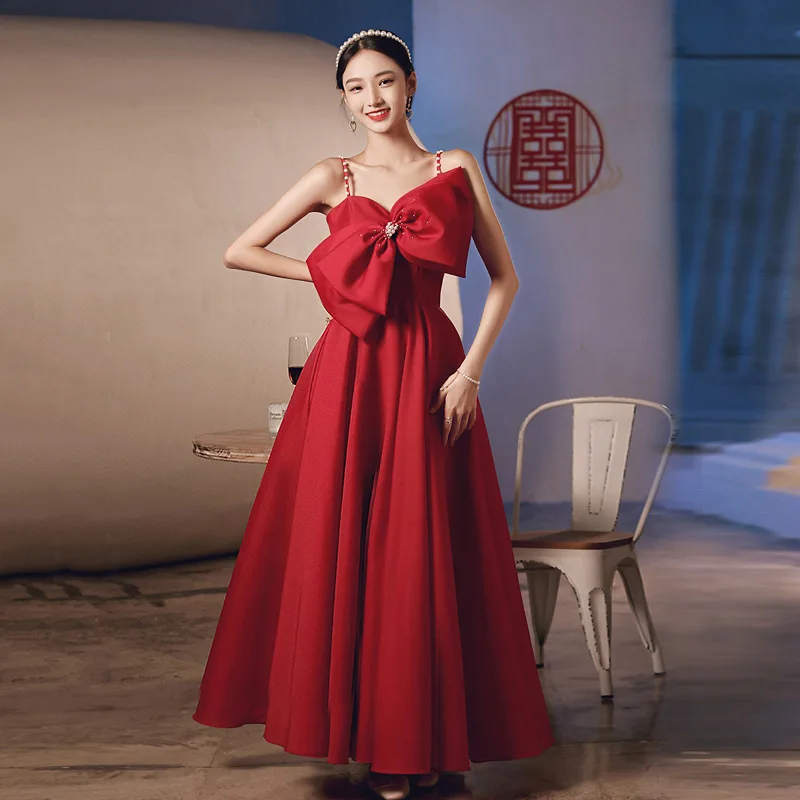 

Spaghetti Strap Sweet Bow Lady Evening Dress Bride Wedding Banquet Pleated Dresses Autumn New Floor-Length Satin Skirt Prom Gown