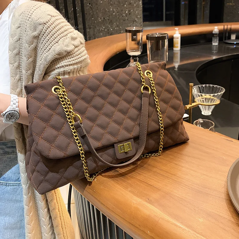 

High-quality rhombic chain large-capacity bag 2021 autumn and winter new fashion women's designer frosted messenger bag