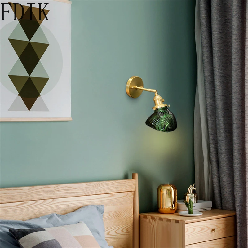 Простой светодиодный настенный светильник в зеленом цвете Золотистый