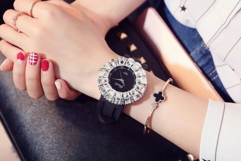 

Luxury Rhinestone Women Watches Quartz Ladies Watch Silicone Strap Trend Women Wrist Watches Relogio Feminino