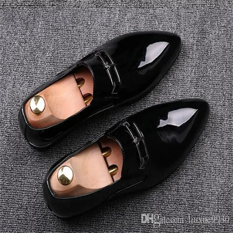 

Men's Business Dress Black Lacquer Leather Shoes Men's Casual Shoes Summer British High-end Male Shoes YX001