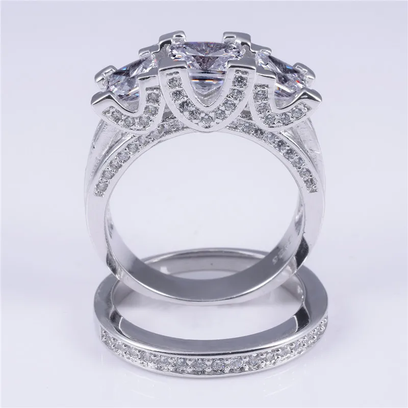 Женский комплект колец из серебра 5 6 пробы с искусственным бриллиантом размеры 7 8