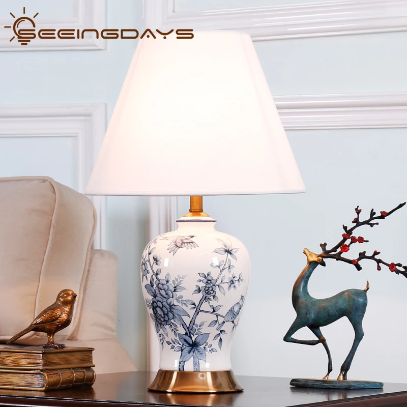 Новая китайская сине белая фарфоровая Керамическая Настольная лампа для