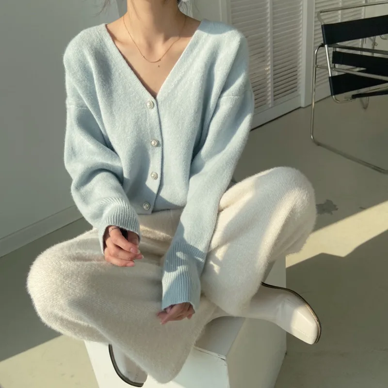 

V-neck Sweater Cardigan Women's 2021 Autumn New Pure Color Korean Gentle Short Coat Versatile Temperament Wn*