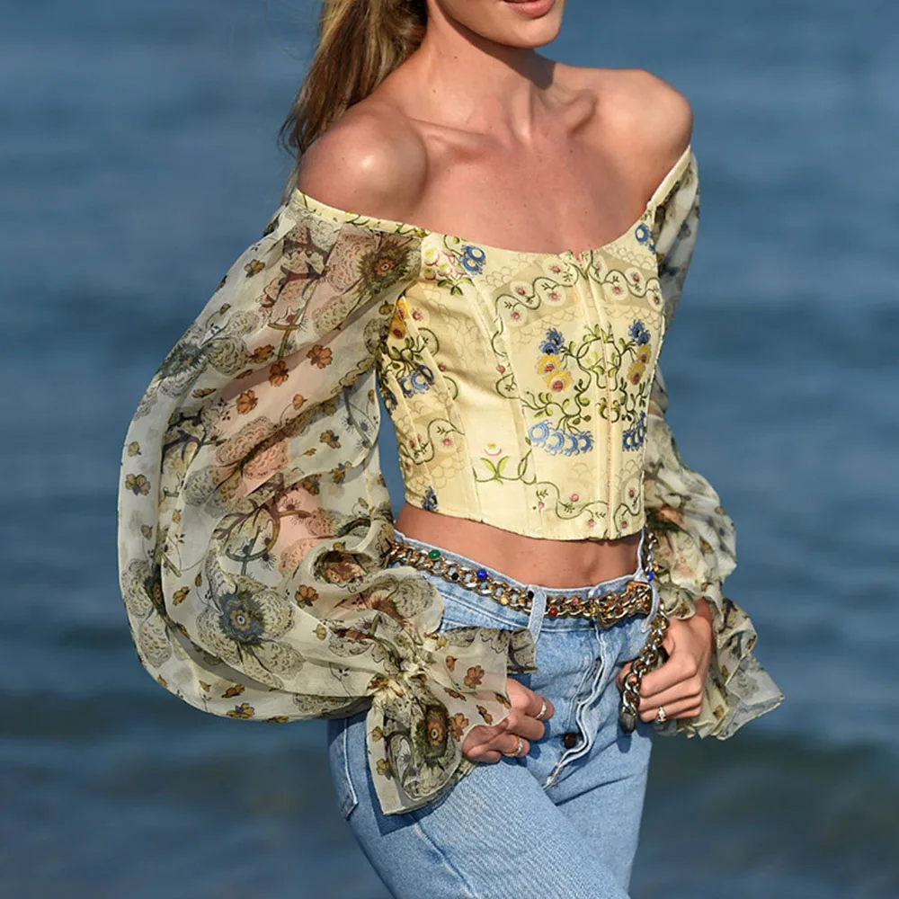 Короткие топы с открытыми плечами и длинным рукавом в стиле бохо цветочным