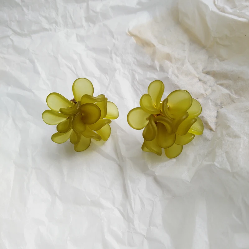 

Vintage Elegant Earbob Beautiful Immortal Petals Fresh Green Color Ear Stud Acrylic Fashion Stud Earrings For Women Jewelry