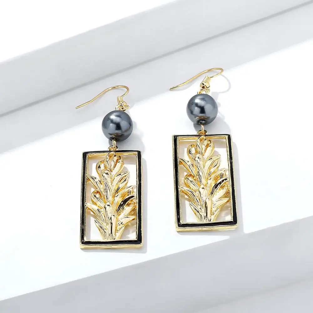 

2020 New Design Hawaiian Plant Earrings for Women Fashion Gold Color Pearl Pendant Drop Dangling Earring Women's Ear Jewelry Hot