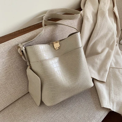 

lady daily pu leather black brown white one shoulder bag for female large capacity OL commute handbag