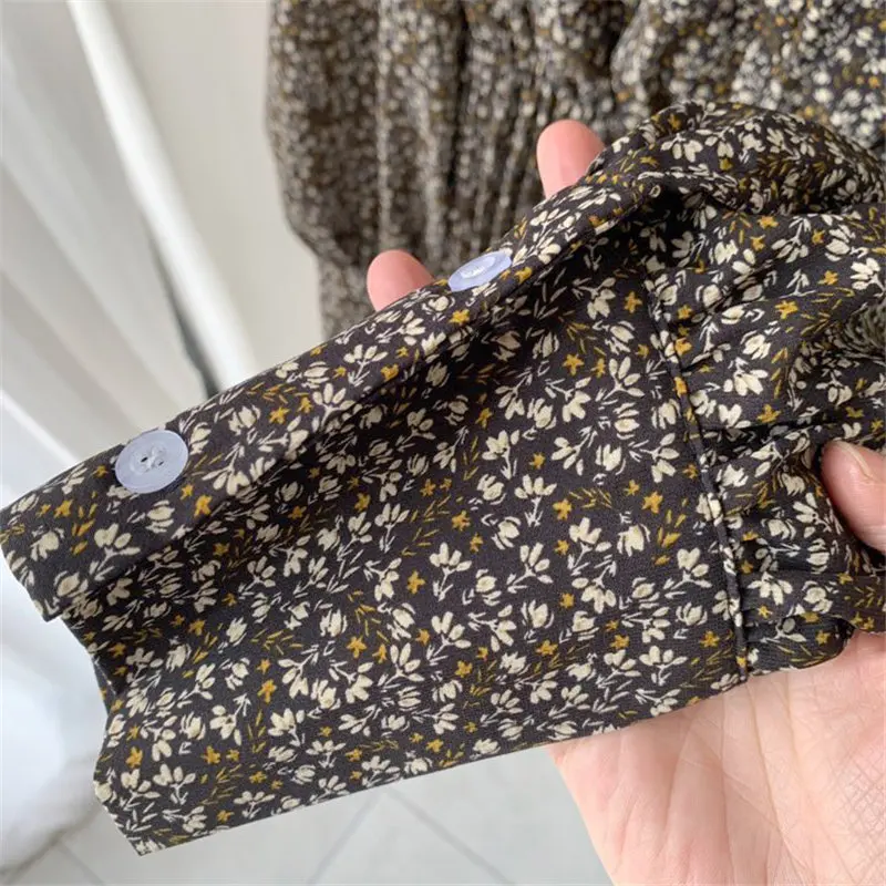 

Print Floral Pleated Slimming Women Dresses All-Match 2021 Hot Stylish V-Neck Brief Casual Loose Long Dress 3 Colors