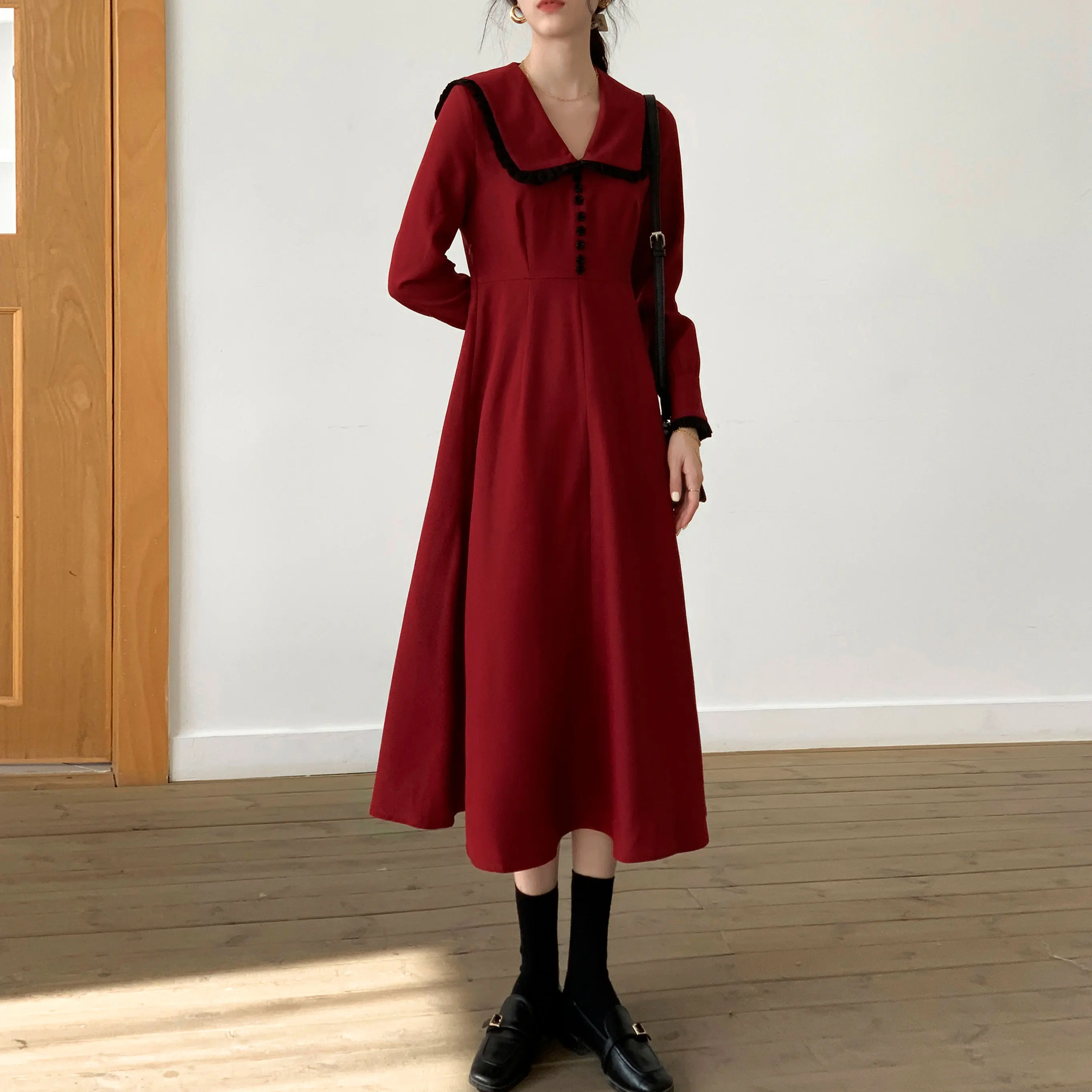 Женское платье в стиле колледжа Бордовое ретро женское с длинным рукавом