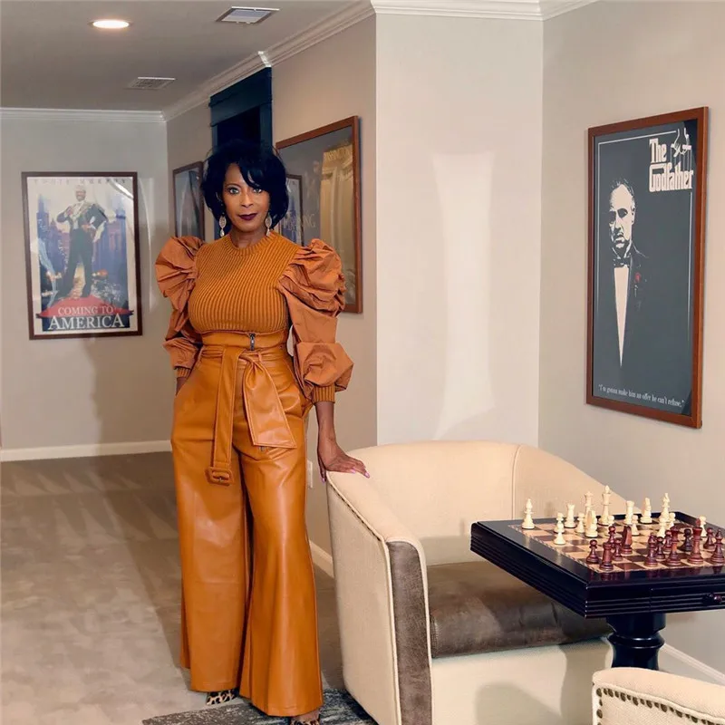 

PU Leather Pants Women Solid Colors High Waist Trousers Pleated Loose Wide Leg Faux Leather Pants New Women Plus Size Streetwear