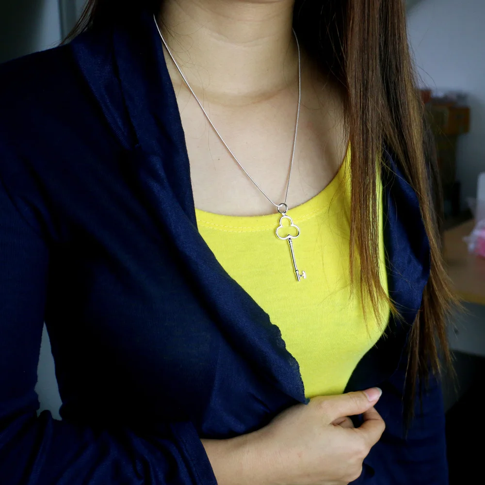 Ожерелье из чистого серебра 925 пробы женское ювелирное изделие брелок ожерелье.